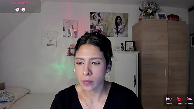 Snapshot of VEROSlen- chatting on July 2026 03:42:01 AM VEROSlen- online show from July 2026 03:42:01 AM