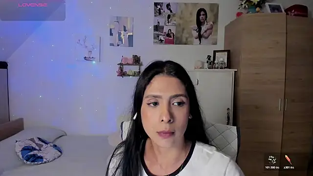 Snapshot of VEROSlen- chatting on July 2026 03:54:02 AM VEROSlen- online show from July 2026 03:54:02 AM