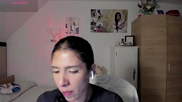 Snapshot of VEROSlen- chatting on July 2026 03:09:02 AM VEROSlen- online show from July 2026 03:09:02 AM