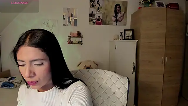 Snapshot of VEROSlen- chatting on August 2026 03:27:02 AM VEROSlen- online show from August 2026 03:27:02 AM