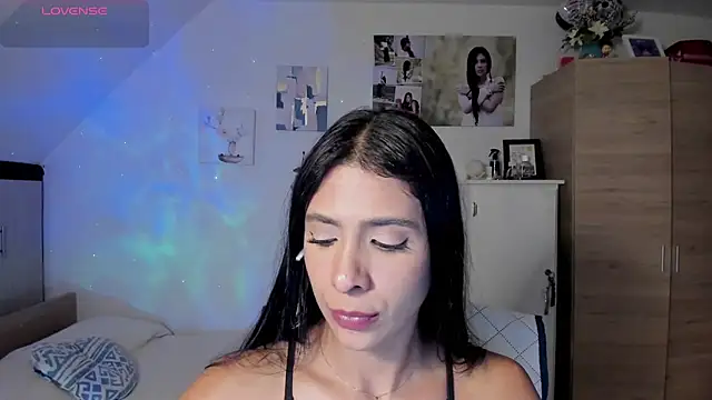 Snapshot of VEROSlen- chatting on August 2026 03:19:01 AM VEROSlen- online show from August 2026 03:19:01 AM