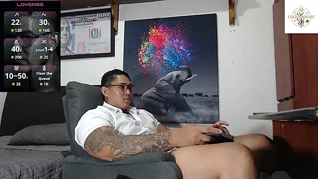 coltonmassiff online show from June 2026 01:28:02 AM
