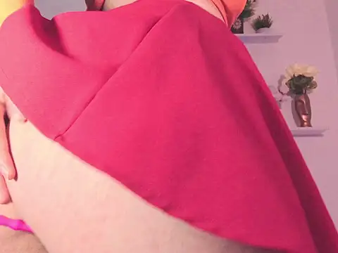 Lyra Monrroy online show from February 2026 03:33:01 AM