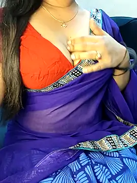 Snapshot of SSiya- chatting on February 2026 07:12:01 PM SSiya- online show from February 2026 07:12:01 PM