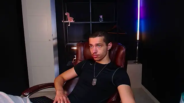 KaydenDrew online show from February 2026 05:15:01 AM