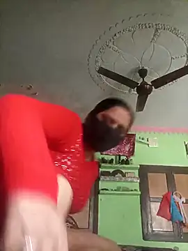 Snapshot of DIRTY-MOMS chatting on December 2025 07:15:02 AM DIRTY-MOMS online show from December 2025 07:15:02 AM