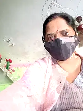 Snapshot of DIRTY-MOMS chatting on December 2025 07:06:01 AM DIRTY-MOMS online show from December 2025 07:06:01 AM