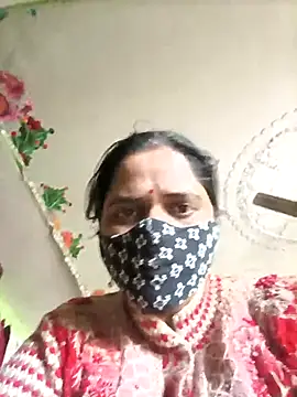 Snapshot of DIRTY-MOMS chatting on January 2026 06:07:02 AM DIRTY-MOMS online show from January 2026 06:07:02 AM