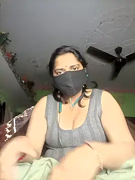 Snapshot of DIRTY-MOMS chatting on February 2026 04:16:02 PM DIRTY-MOMS online show from February 2026 04:16:02 PM