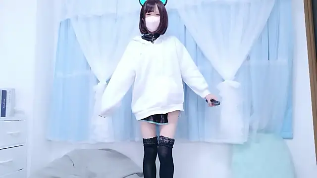 Snapshot of Nazuna_727 chatting on April 2026 10:43:02 AM Nazuna 727 online show from April 2026 10:43:02 AM