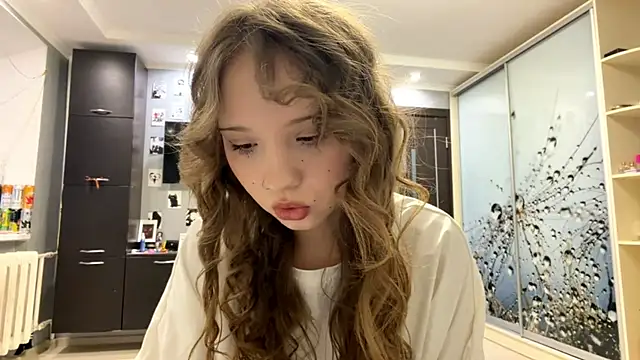 Snapshot of Princessofcashe chatting on February 2026 03:11:02 PM Princessofcashe online show from February 2026 03:11:02 PM