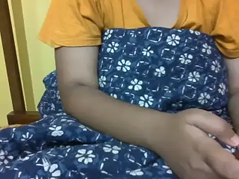 Snapshot of miss_kirandeep chatting on December 2025 07:30:02 PM miss kirandeep online show from December 2025 07:30:02 PM