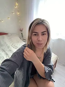 Roxi Joy online show from March 2026 10:41:01 AM