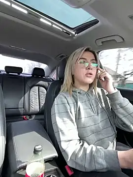 Roxi Joy online show from March 2026 10:52:02 AM