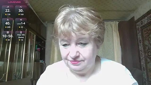 Snapshot of Casey_peach chatting on March 2026 04:01:02 AM Casey peach online show from March 2026 04:01:02 AM
