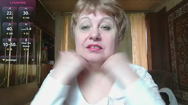 Snapshot of Casey_peach chatting on April 2026 05:25:01 AM Casey peach online show from April 2026 05:25:01 AM