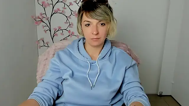 Lana Foxyy online show from May 2026 04:59:01 PM