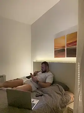 LunaFoxTip online show from March 2026 05:20:01 PM