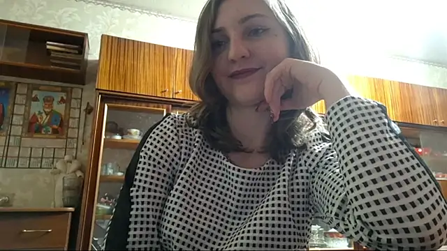 MysticSteph online show from February 2026 04:38:02 PM