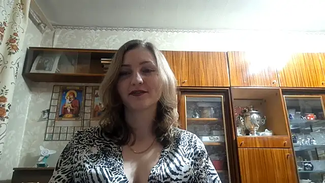 MysticSteph online show from February 2026 04:35:01 PM