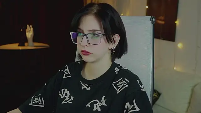 ElenaSomerhalder online show from February 2026 06:45:01 PM