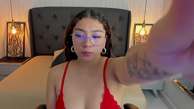 angelinemore online show from March 2026 07:29:01 PM