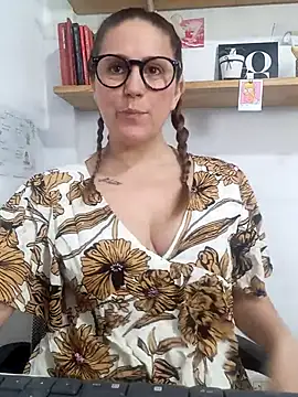 SofiEsteves online show from March 2026 01:47:01 PM