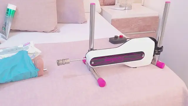 Snapshot of ScarlettFoox chatting on March 2026 12:00:02 PM ScarlettFoox online show from March 2026 12:00:02 PM