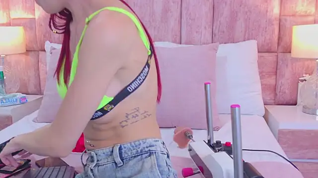 Snapshot of ScarlettFoox chatting on March 2026 02:12:01 PM ScarlettFoox online show from March 2026 02:12:01 PM