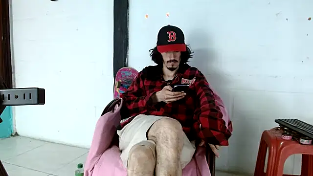 sk8-boy online show from March 2026 01:49:01 PM