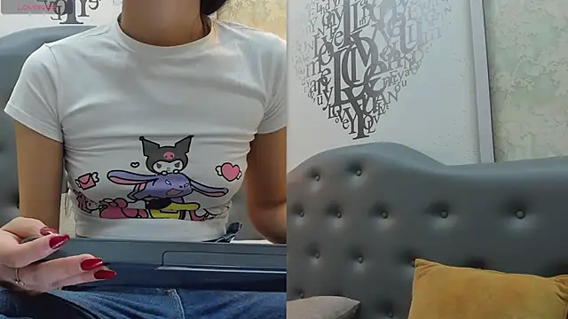 Snapshot of Iam_charlotte69 chatting on March 2026 04:28:02 AM Iam charlotte69 online show from March 2026 04:28:02 AM