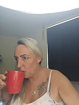 theblondecocklover online show from April 2026 08:12:02 AM