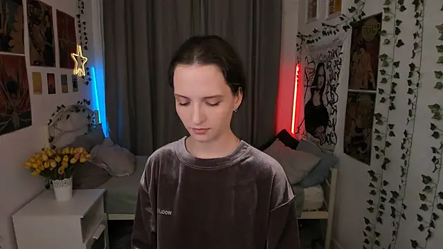 Ariadna Shy online show from September 2025 10:20:01 PM