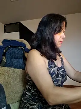 christy ant online show from April 2026 06:10:02 PM
