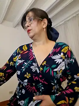 christy ant online show from April 2026 05:44:02 PM