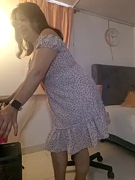 christy ant online show from June 2026 07:02:01 PM