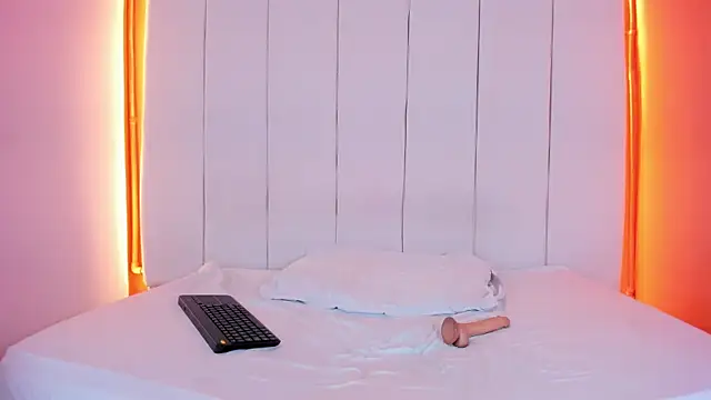 Sunny OS online show from February 2026 08:01:01 PM