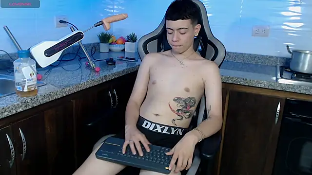 alex xhunter online show from April 2026 07:49:02 PM