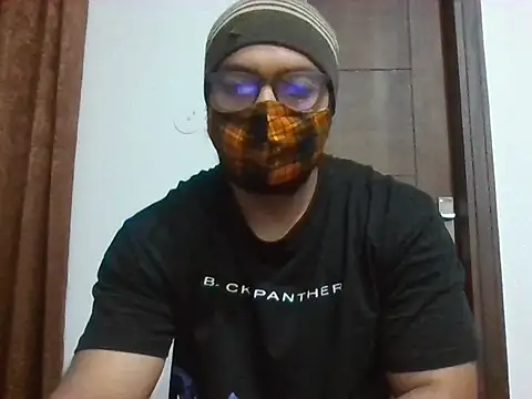 Snapshot of NunnuLelo chatting on February 2026 07:56:01 PM NunnuLelo online show from February 2026 07:56:01 PM