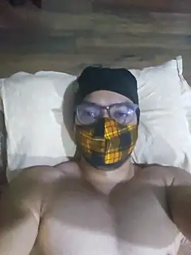 NunnuLelo online show from May 2026 09:20:01 PM
