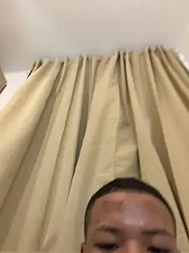 Snapshot of 18cmgruesos chatting on December 2025 11:33:02 PM 18cmgruesos online show from December 2025 11:33:02 PM