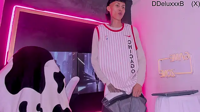 Daniel Deluc77 online show from February 2026 06:46:01 PM