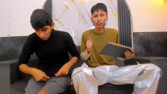 Daniel Deluc77 online show from February 2026 05:01:02 AM