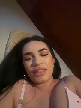 Snapshot of LucyLucy23 chatting on December 2025 06:03:01 PM LucyLucy23 online show from December 2025 06:03:01 PM