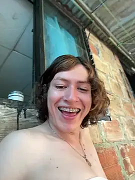 Koral 10 online show from June 2026 09:46:01 PM