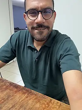 Snapshot of AdrianGarcia89 chatting on May 2026 01:34:01 AM AdrianGarcia89 online show from May 2026 01:34:01 AM
