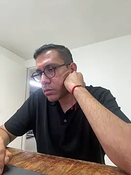 Snapshot of AdrianGarcia89 chatting on June 2026 01:04:02 AM AdrianGarcia89 online show from June 2026 01:04:02 AM
