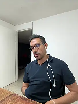 Snapshot of AdrianGarcia89 chatting on July 2026 01:15:02 AM AdrianGarcia89 online show from July 2026 01:15:02 AM