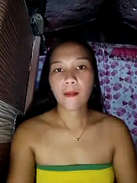 Snapshot of sheriesassyann chatting on April 2026 12:17:01 PM sheriesassyann online show from April 2026 12:17:01 PM