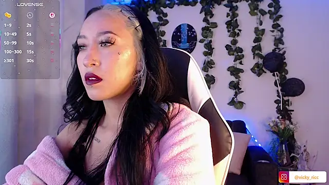 viicky r online show from February 2026 08:56:02 PM